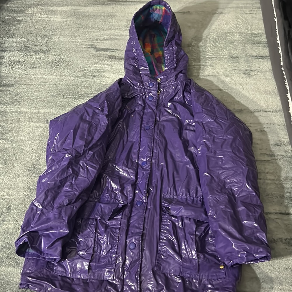 raincoat - Picture 2 of 9